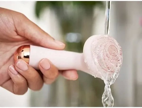 Massaggiatore Pulisci Viso Ricaricabile in Silicone con 2 Modalità