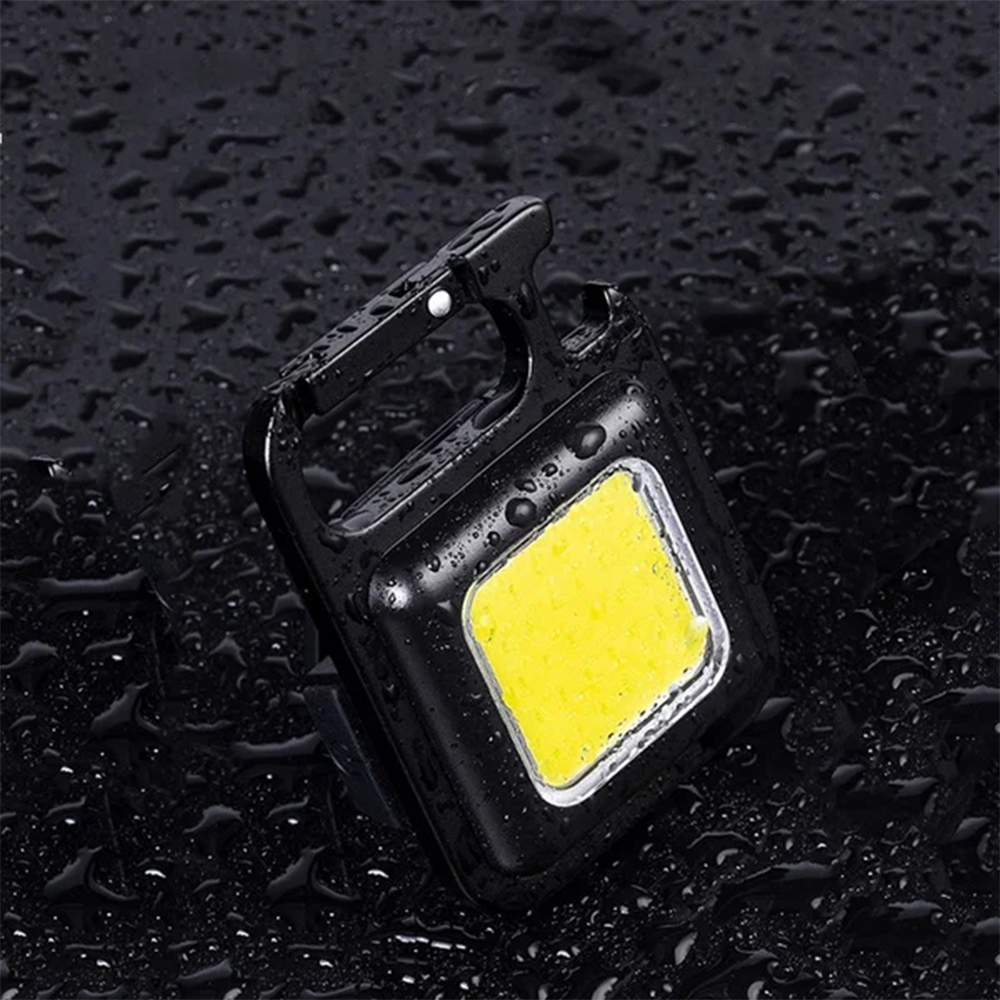 Torcia LED Portachiavi Ricaricabile USB, Ultra Luminosa e Impermeabile