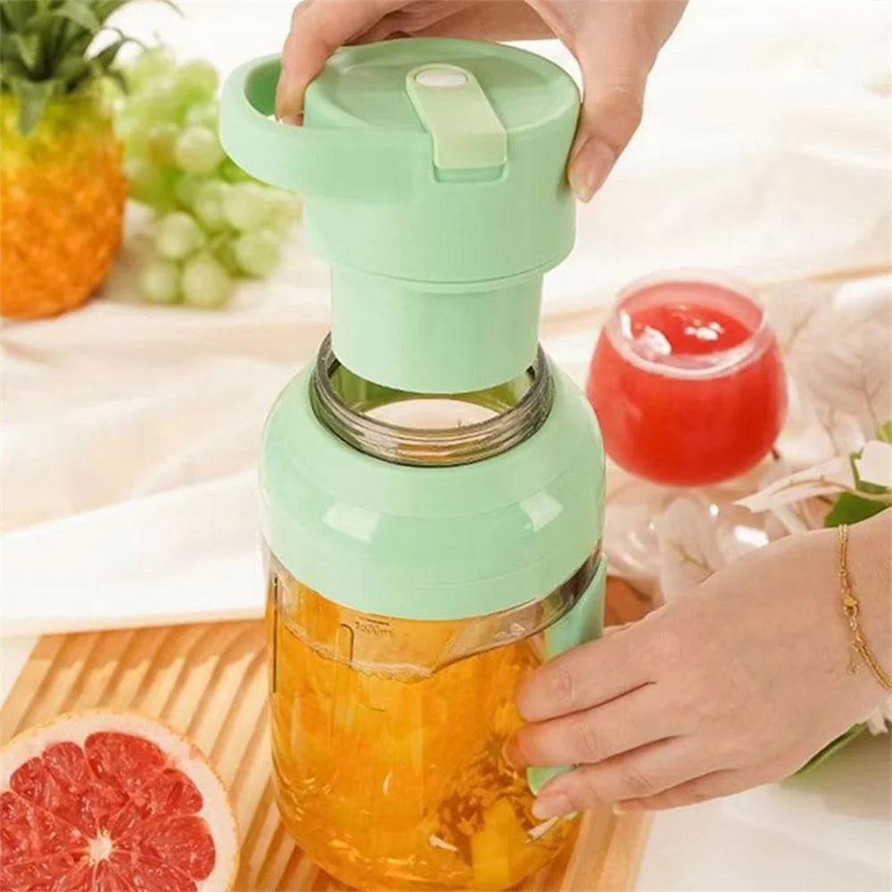 Borraccia Blender Portatile 2 in 1 per Frullati e Spremute On-the-Go