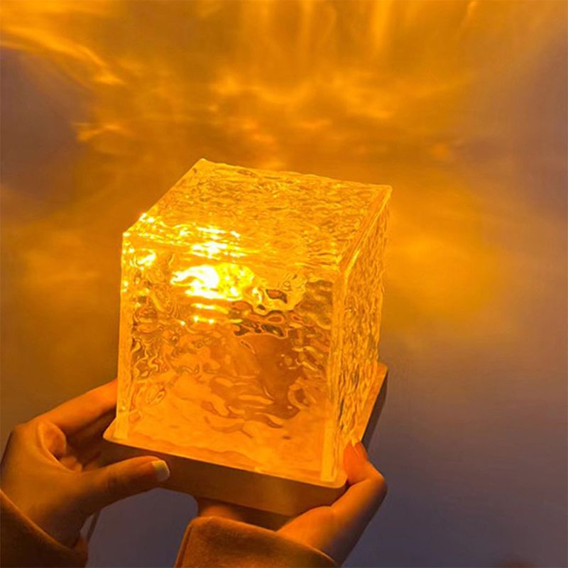 Luce Notturna Decorativa con Effetto Acqua e Fiamma Multicolore