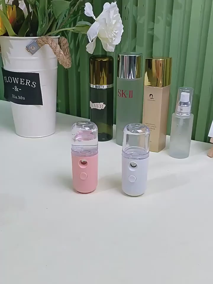 Vaporizzatore Facciale Portatile – Pelle Fresca e Idratata Ovunque